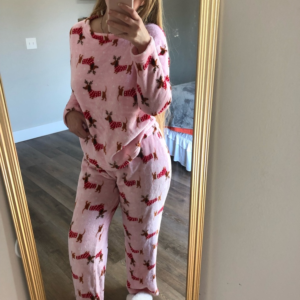 Women's Pink Reindeer (puppy) Pajama Set